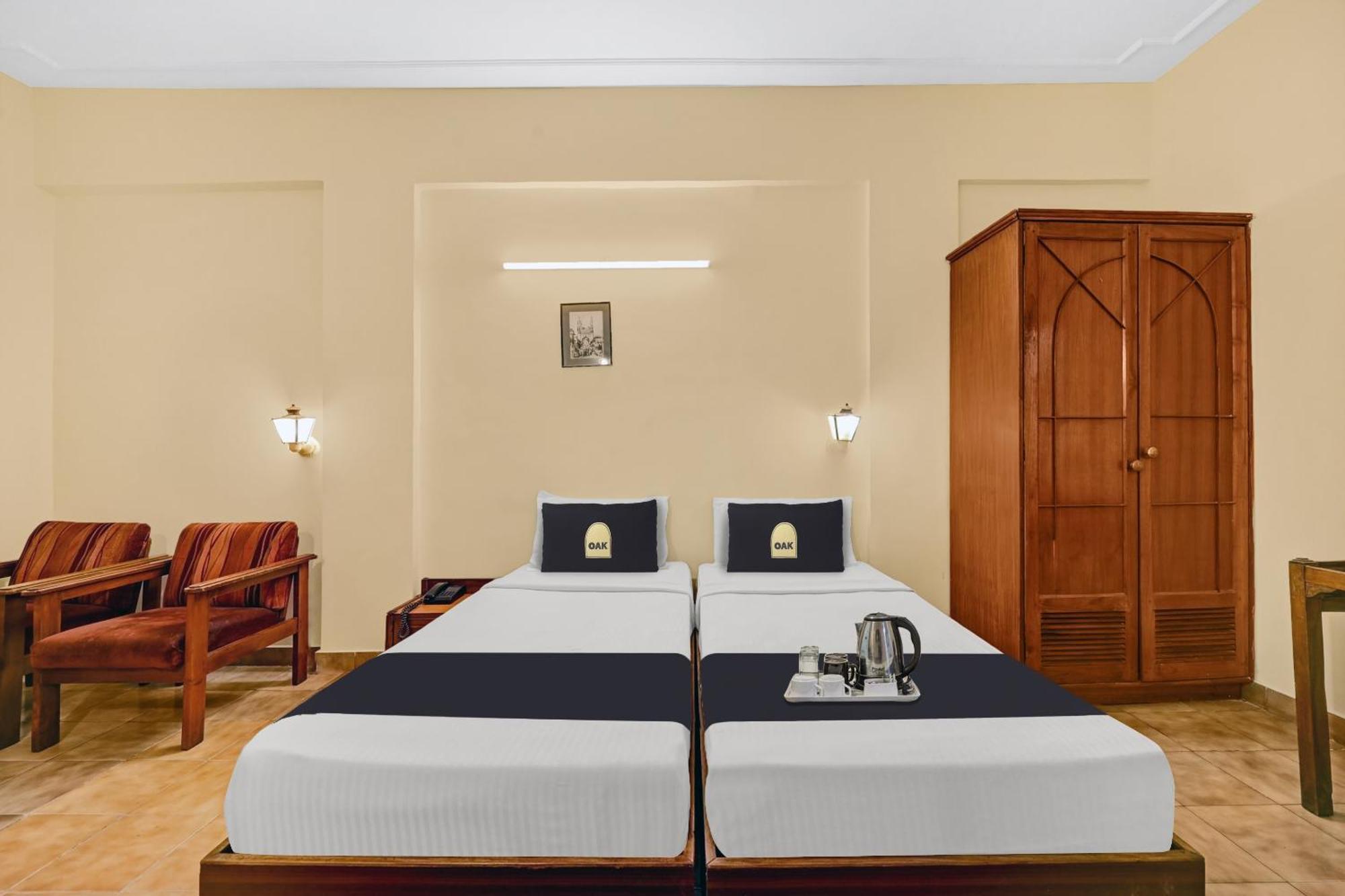 Super Townhouse Oak Hotel Belsons Taj Mahal Secundurabad Екстериор снимка