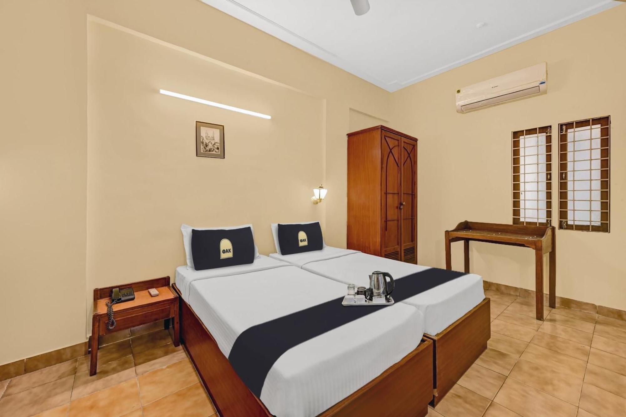 Super Townhouse Oak Hotel Belsons Taj Mahal Secundurabad Екстериор снимка