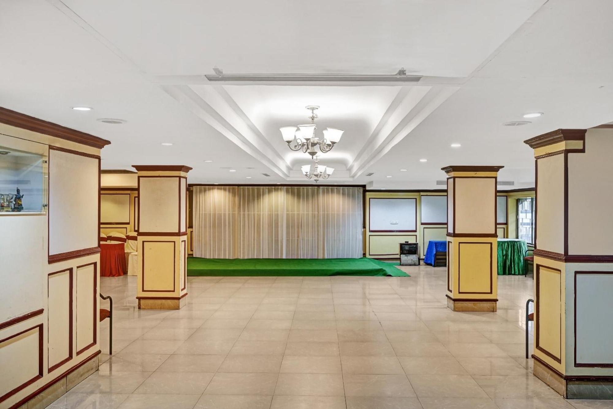 Super Townhouse Oak Hotel Belsons Taj Mahal Secundurabad Екстериор снимка