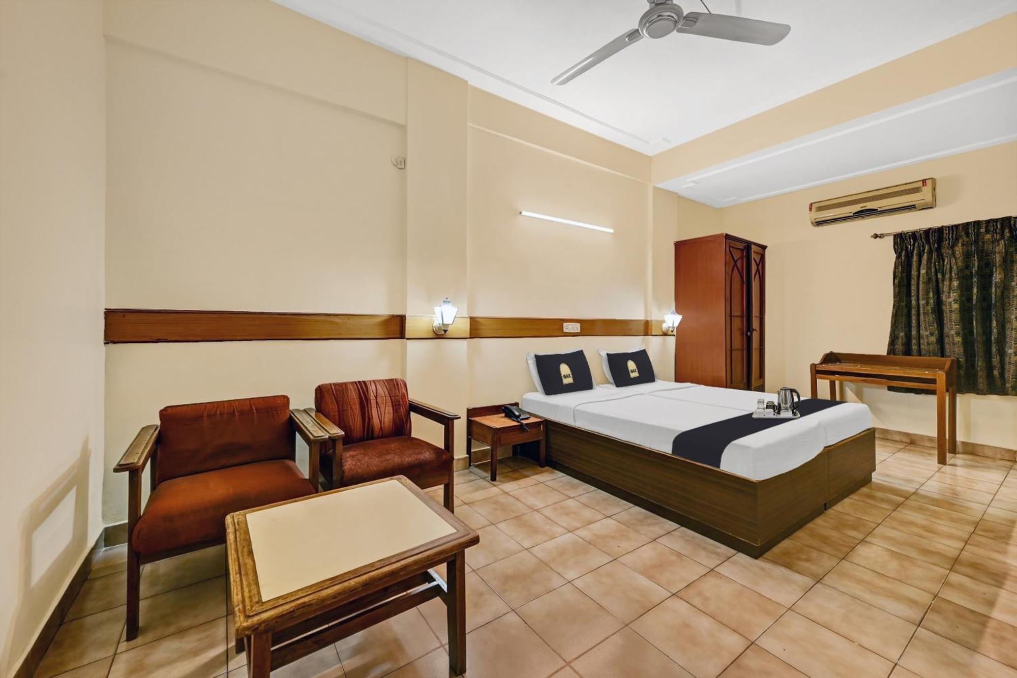 Super Townhouse Oak Hotel Belsons Taj Mahal Secundurabad Екстериор снимка