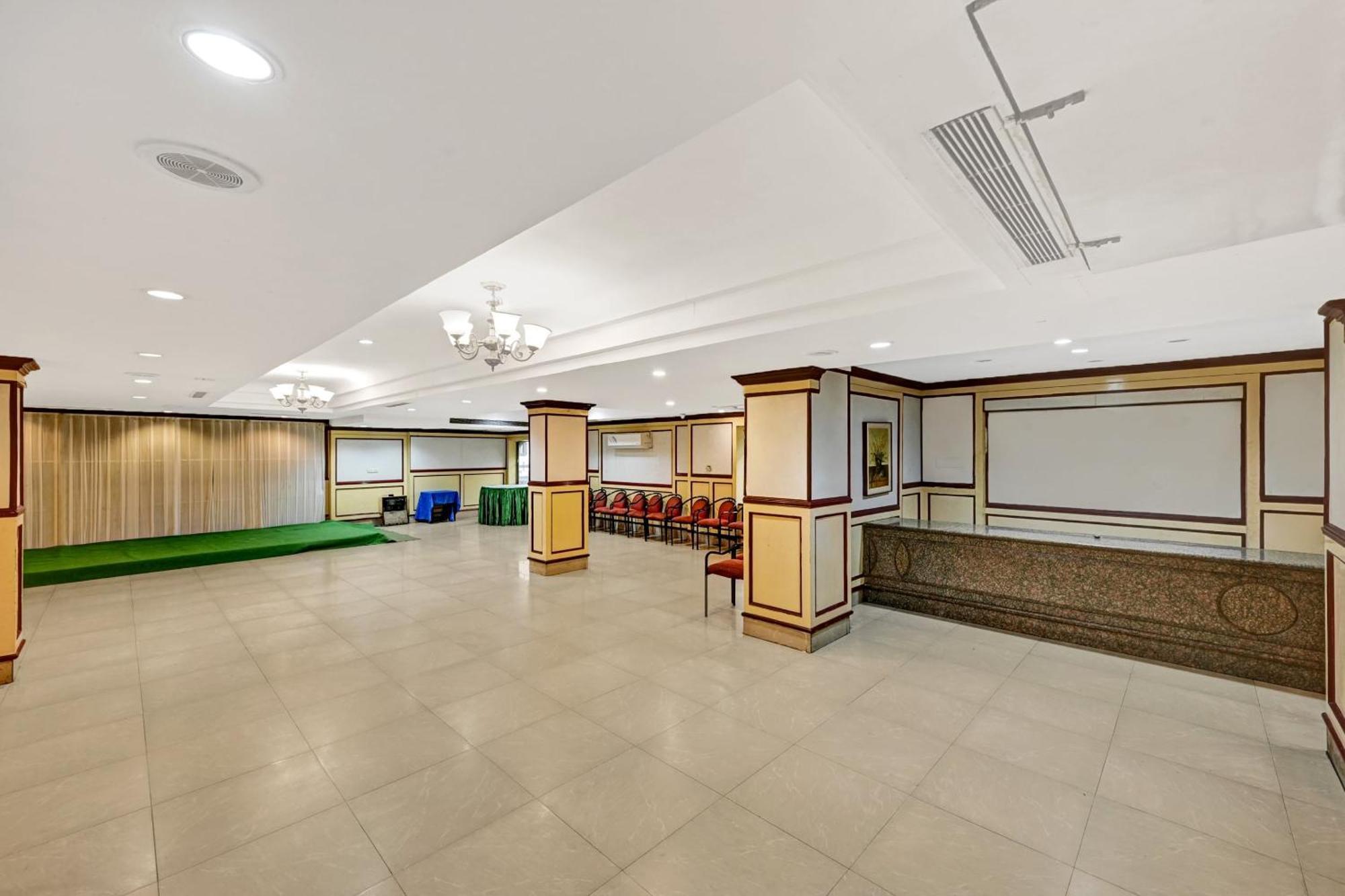Super Townhouse Oak Hotel Belsons Taj Mahal Secundurabad Екстериор снимка