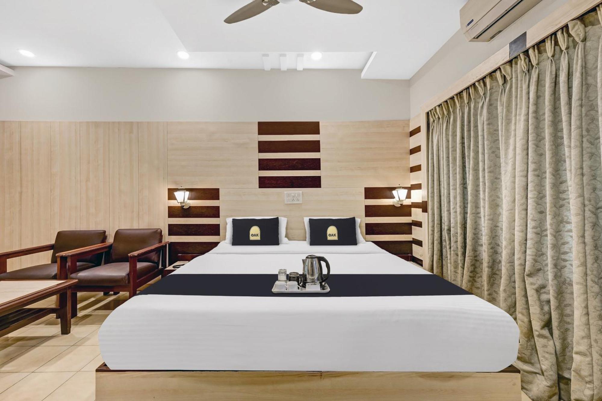 Super Townhouse Oak Hotel Belsons Taj Mahal Secundurabad Екстериор снимка