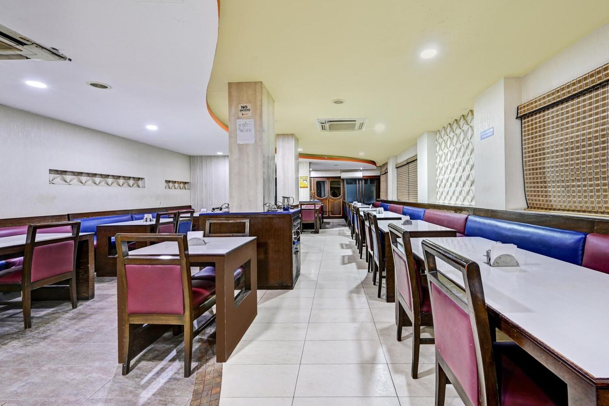 Super Townhouse Oak Hotel Belsons Taj Mahal Secundurabad Екстериор снимка