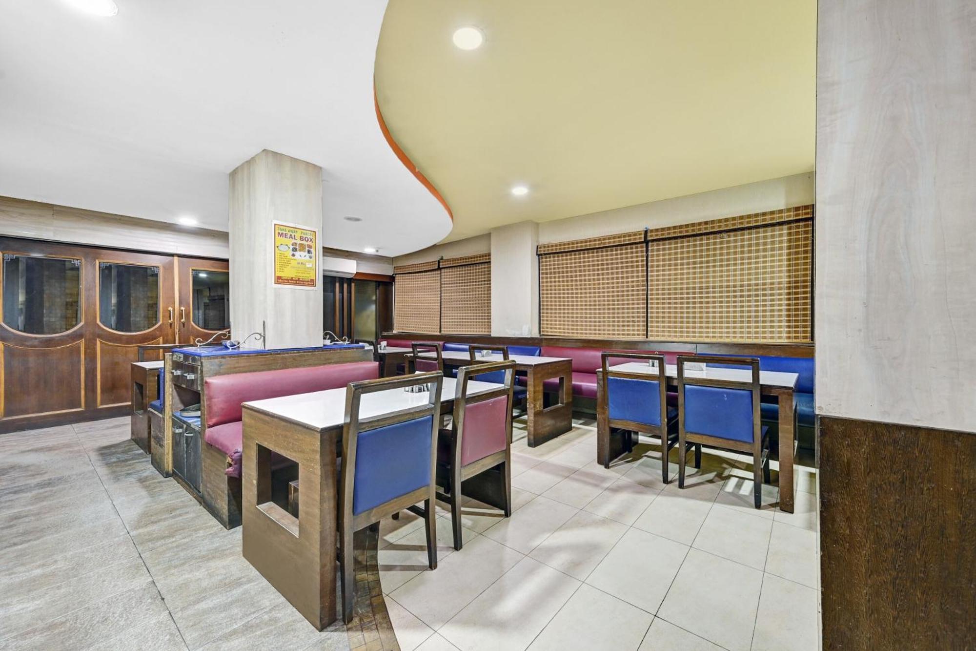 Super Townhouse Oak Hotel Belsons Taj Mahal Secundurabad Екстериор снимка
